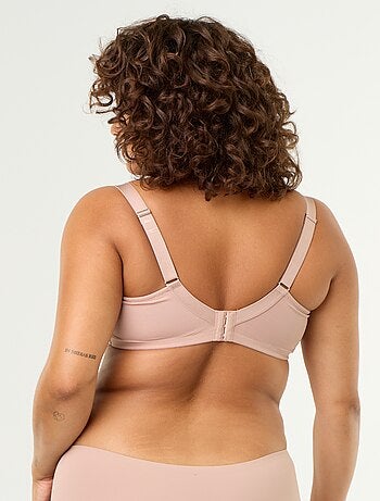 Soutien-gorge emboitant en dentelle