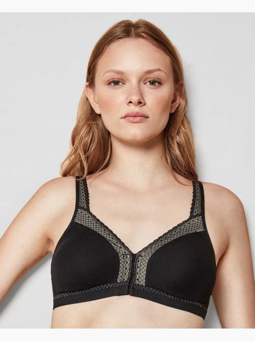 Soutien-gorge post-opératoire en collaboration avec AECC - Kiabi