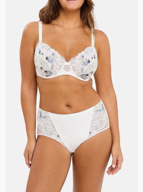 Soutien-gorge rosa fantaisie sans complexe lingerie - Kiabi Soutien-gorge rosa fantaisie sans complexe lingerie - Kiabi