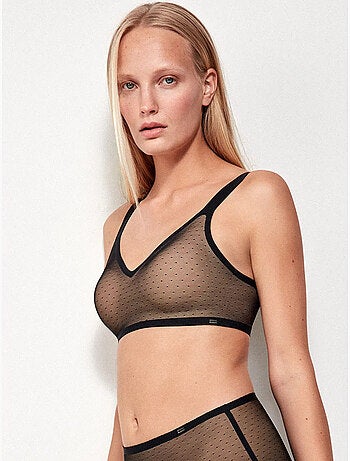 Soutien-gorge sans armature à capacité avec mousse amovible