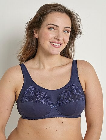 Soutien-gorge sans armatures couvrant dentelle