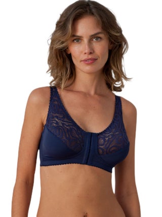 Soutien-gorge sans armatures ouvert devant dentelle