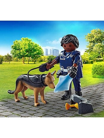 Special Plus Policier avec chien de recherche