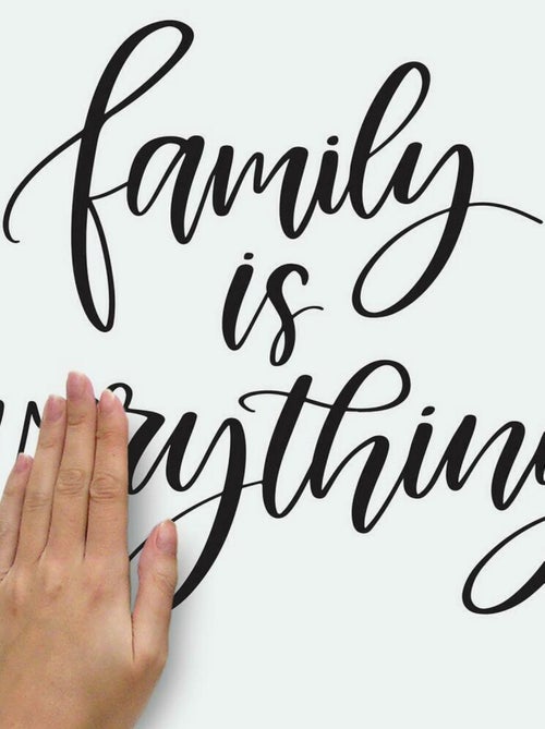 Sticker Mural Géant Citation -Family is Everything- La Famille c'est le plus important - Kiabi