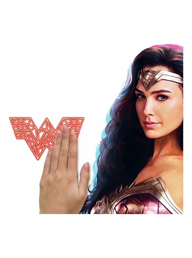 Sticker mural géant repositionnable Wonder Woman Gal Gadot Multicolore - Kiabi