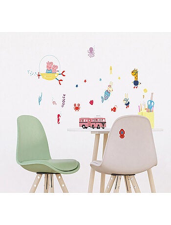 Sticker Peppa pig et sa famille dans l'eau - 1 planche 30 x 30 cm