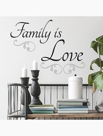 Stickers - Écriture Family Is Love - Hauteur 45,7 cm