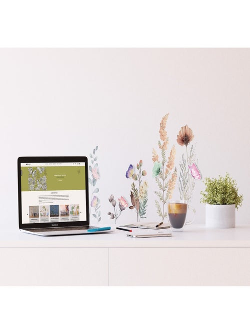 Stickers - Plantes avec papillons roses - 1 planche 30x30cm - Kiabi