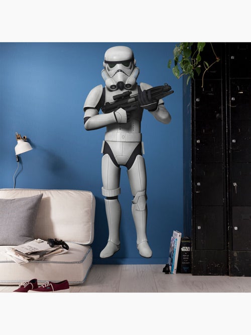 Stickers géant Stormtrooper Episode VII Star Wars vue sur mur bleu - Kiabi