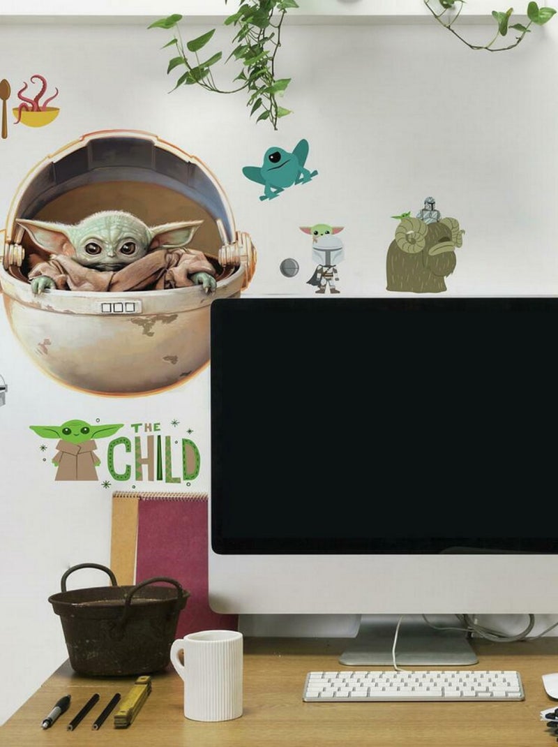 Stickers Mandalorian Bébé Yoda alias Grogu dans son berceau volant Multicolore - Kiabi