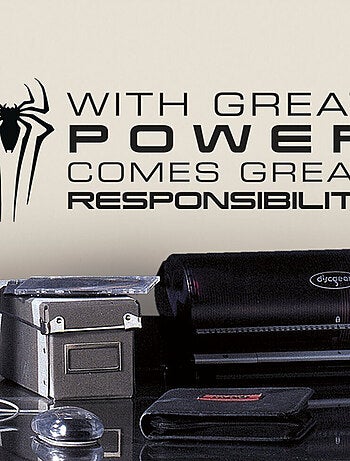 Stickers phrase Spiderman un grand pouvoir impliqu..with great power Marvel 25x23cm