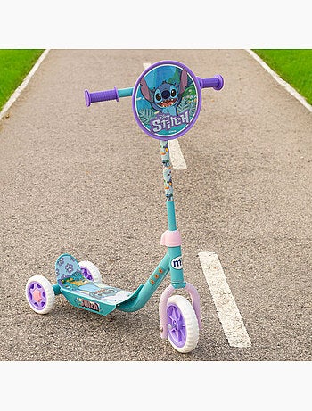 Stitch scooter 3 roues 58x36x65-70 cm max. 20 kg + 2 ans