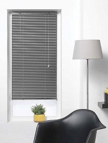 Store vénitien à lamelles aluminium