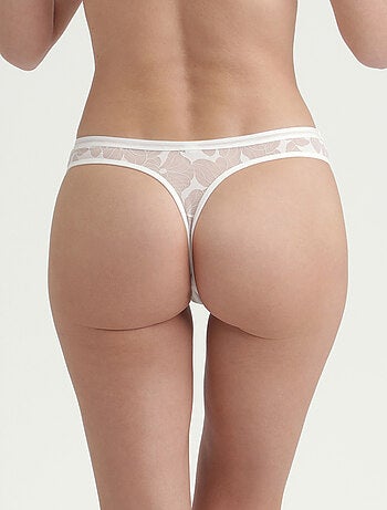 String dentelle florale Bloom