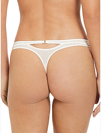 String Eleonora