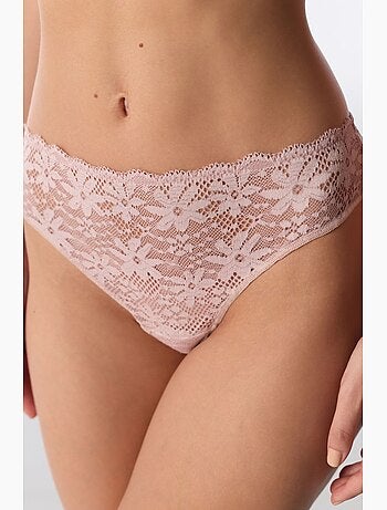 String en dentelle femme penti
