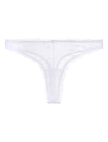 String en dentelle parfait Dorina