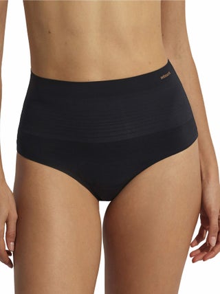 String gainant taille haute Basica