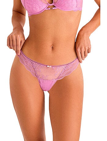 String MANUELA