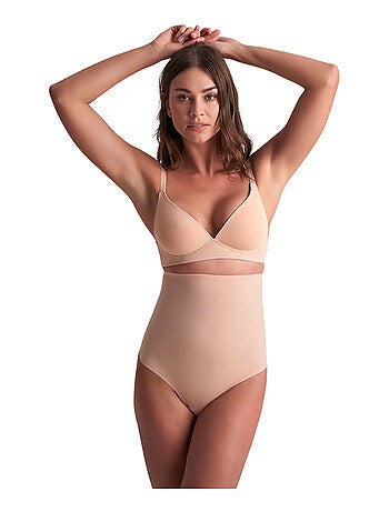 String sculptant taille ultra haute Sculpting