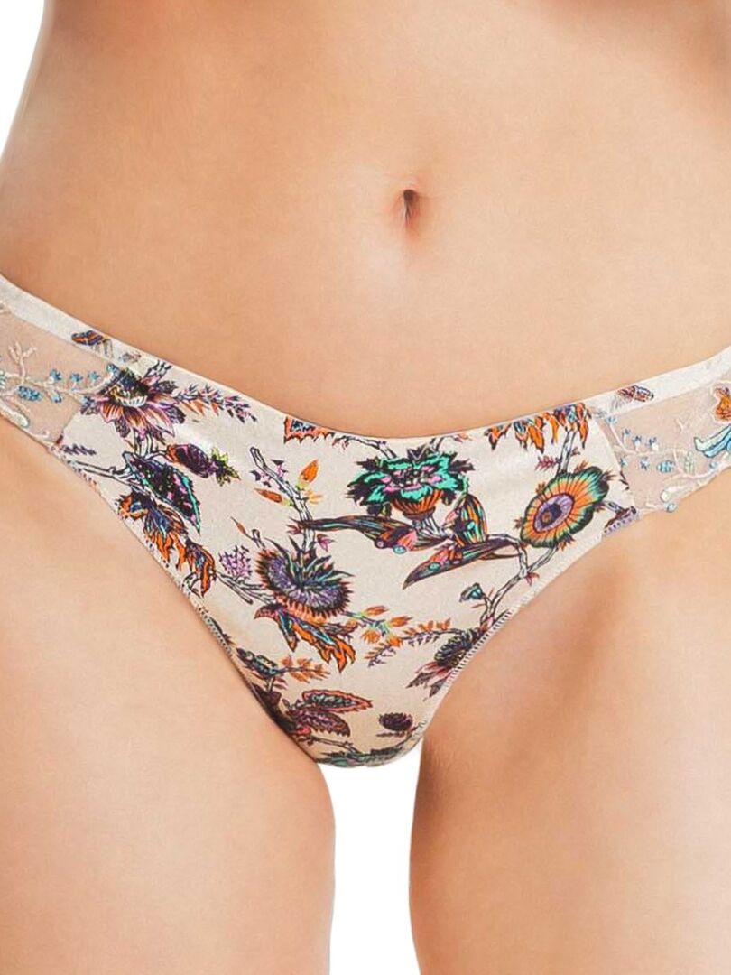 Culotte String TANGA CHANTELLE - Taille M - Couleur Beige Avec Broderie - 100% Polyamide - Neuf Sans étiquette