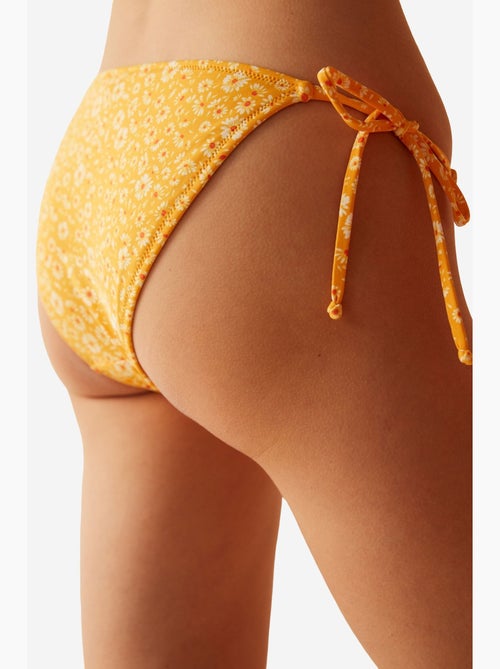 Sunshine bas de bikini à motif marguerites penti - Kiabi Sunshine bas de bikini à motif marguerites penti - Kiabi