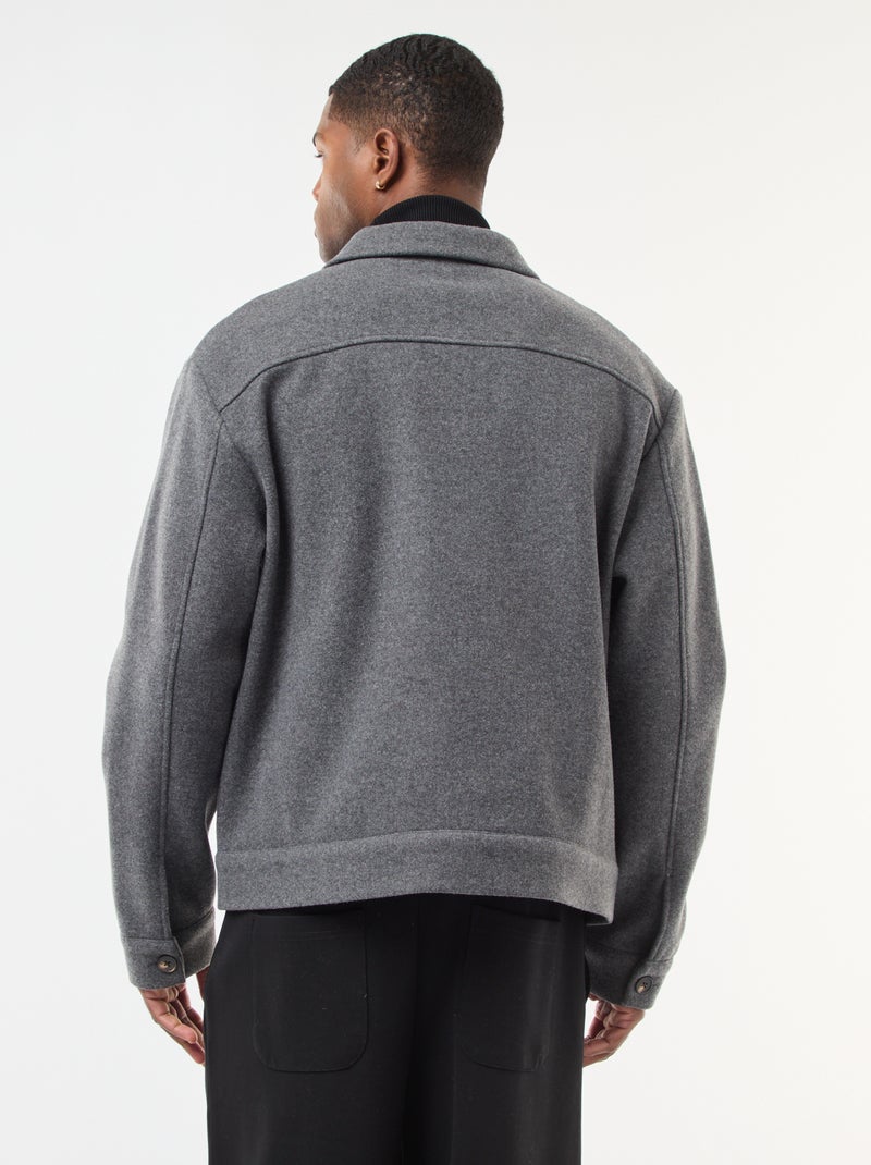 Surchemise avec 2 poches à rabat boutonnées à la poitrine Gris - Kiabi