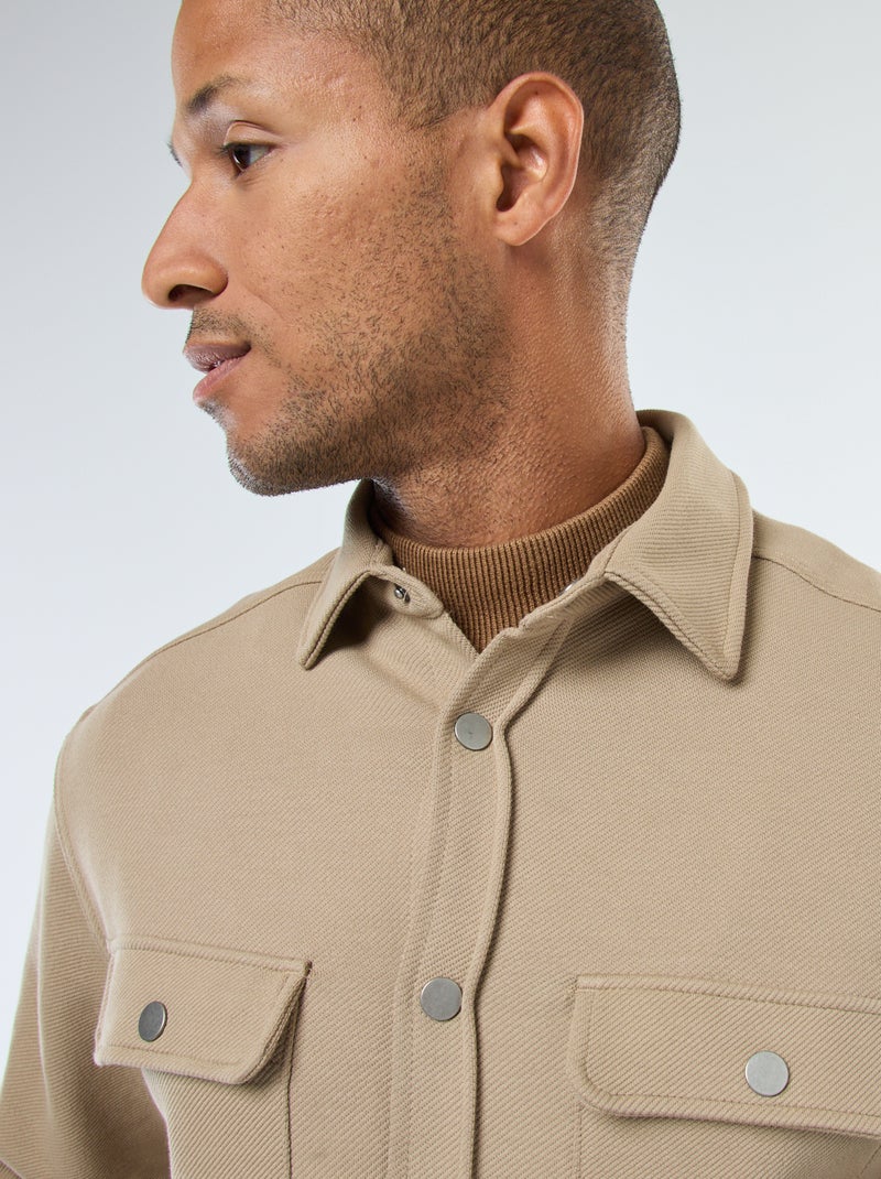 Surchemise avec ouverture pressionnée et 2 poches poitrine Beige - Kiabi