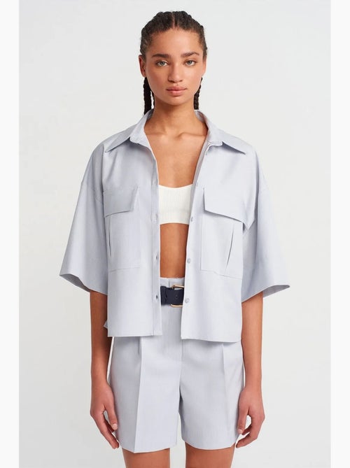 Surchemise courte oversize en crêpe dilvin - Kiabi Surchemise courte oversize en crêpe dilvin - Kiabi