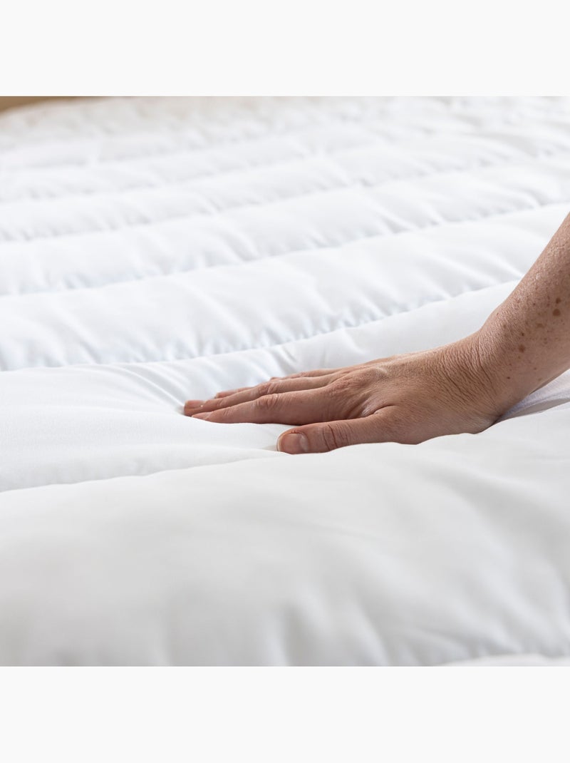 Surmatelas microfibre moelleux anti-acariens N/A - Kiabi