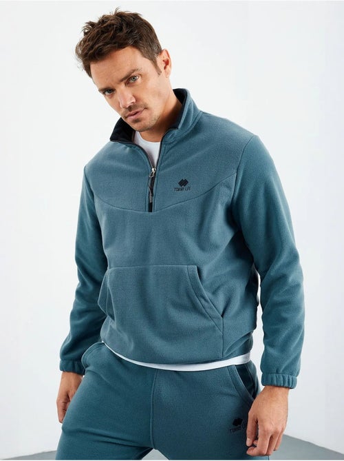 Survêtement homme deux pièces en maille peluche tommy - Kiabi Survêtement homme deux pièces en maille peluche tommy - Kiabi