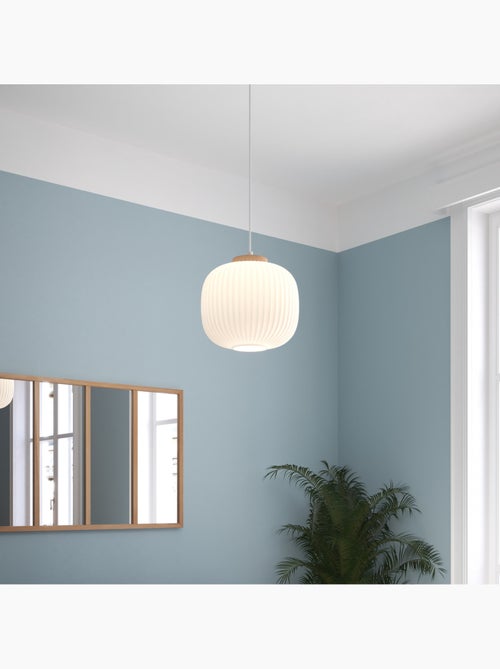 Suspension en verre strié rondelle en bois TRAVIS - Kiabi Suspension en verre strié rondelle en bois TRAVIS - Kiabi