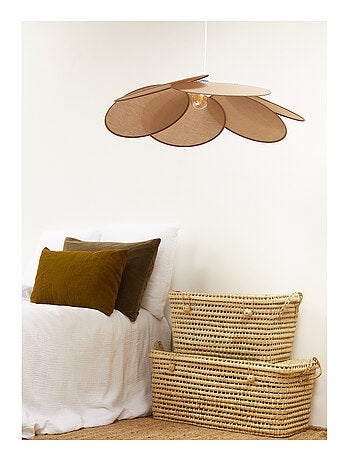 Suspension pétale de coton