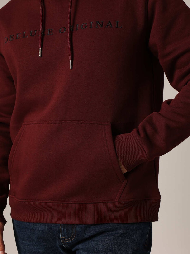Sweat à capuche en polaire avec inscription brodée « DEELUXE ORIGINAL ». 'Deeluxe' Rouge foncé - Kiabi