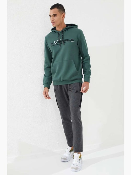 Sweat à capuche homme imprimé avec poche tommy - Kiabi Sweat à capuche homme imprimé avec poche tommy - Kiabi