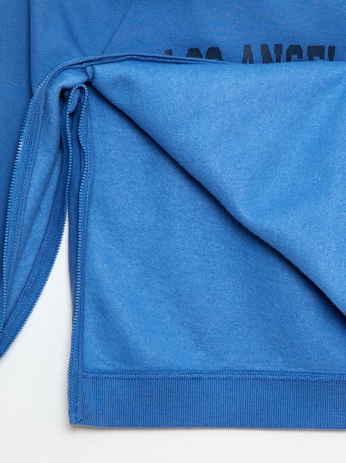 Sweat à capuche imprimé avec ouvertures zippées latérales - collection facile à enfiler - Kiabi