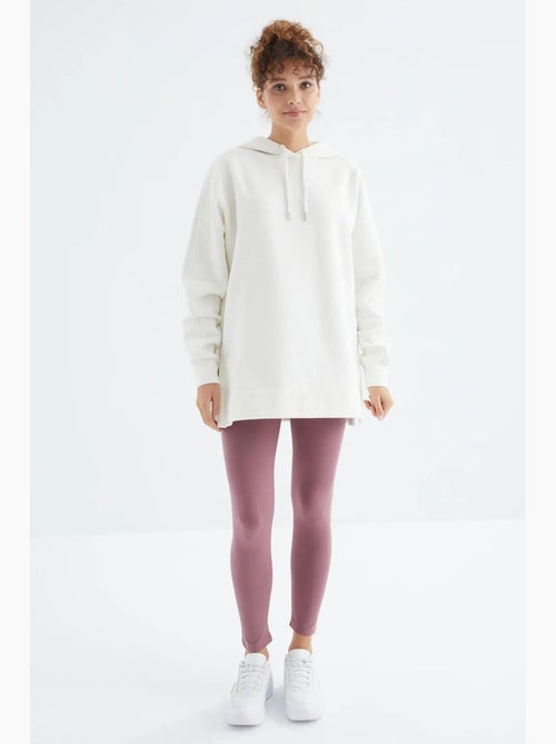Sweat à capuche oversize avec poche tommy - Kiabi Sweat à capuche oversize avec poche tommy - Kiabi