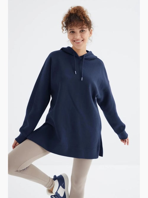 Sweat à capuche oversize avec poche tommy - Kiabi Sweat à capuche oversize avec poche tommy - Kiabi
