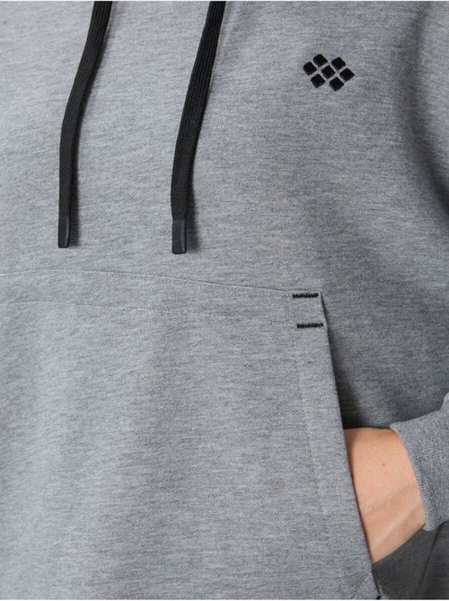 Sweat à capuche oversize avec poche tommy - Kiabi Sweat à capuche oversize avec poche tommy - Kiabi