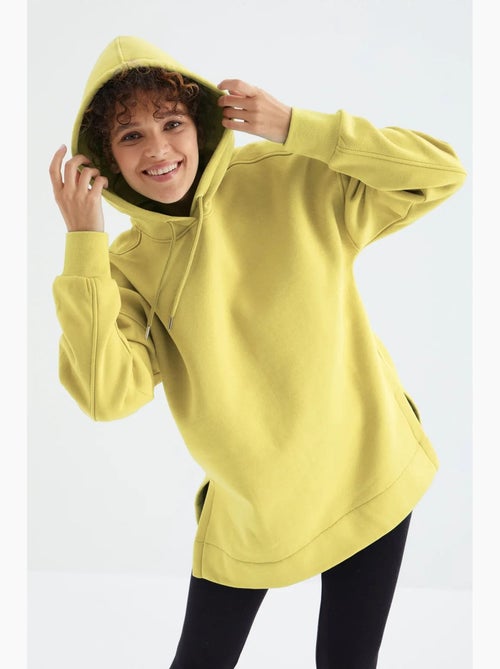 Sweat à capuche oversize avec poche tommy - Kiabi Sweat à capuche oversize avec poche tommy - Kiabi