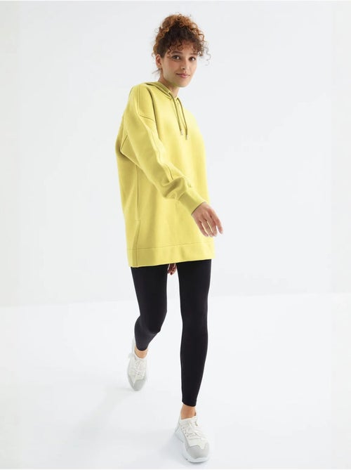 Sweat à capuche oversize avec poche tommy - Kiabi Sweat à capuche oversize avec poche tommy - Kiabi