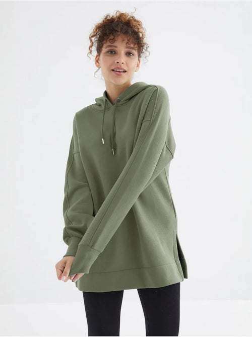 Sweat à capuche oversize avec poche tommy - Kiabi Sweat à capuche oversize avec poche tommy - Kiabi