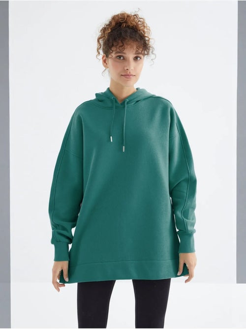 Sweat à capuche oversize avec poche tommy - Kiabi Sweat à capuche oversize avec poche tommy - Kiabi