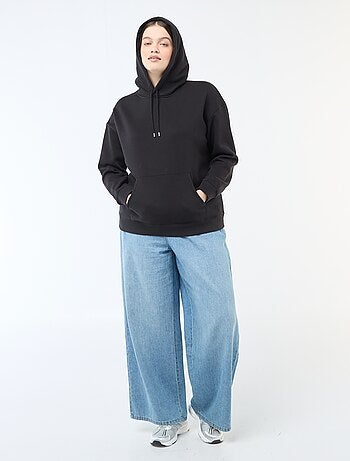 Sweat à capuche uni avec poche kangourou