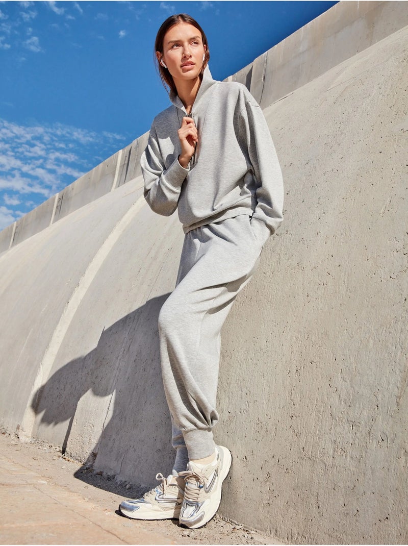 Sweat à double toucher doux avec fermeture éclair Gris - Kiabi