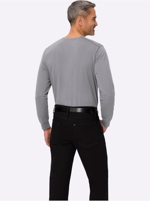 Sweat à encolure ronde épaulettes devant - taille standard - moda vilona - Kiabi Sweat à encolure ronde épaulettes devant - taille standard - moda vilona - Kiabi