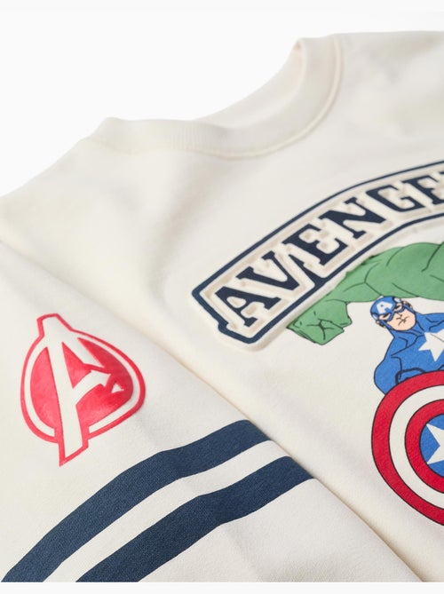 Sweat en coton peigné avec imprimé en relief Avengers - Kiabi Sweat en coton peigné avec imprimé en relief Avengers - Kiabi
