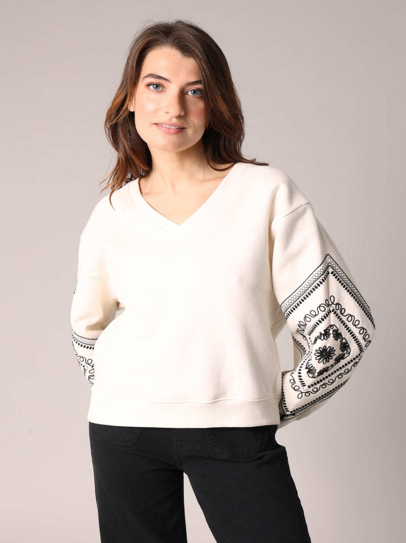 Sweat en molleton doux & manches longues ballons décorées de motifs brodés 'Deeluxe' Beige argile - Kiabi