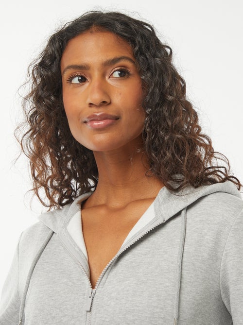 Sweat en molleton pour femme à capuche zippé - Kiabi Sweat en molleton pour femme à capuche zippé - Kiabi