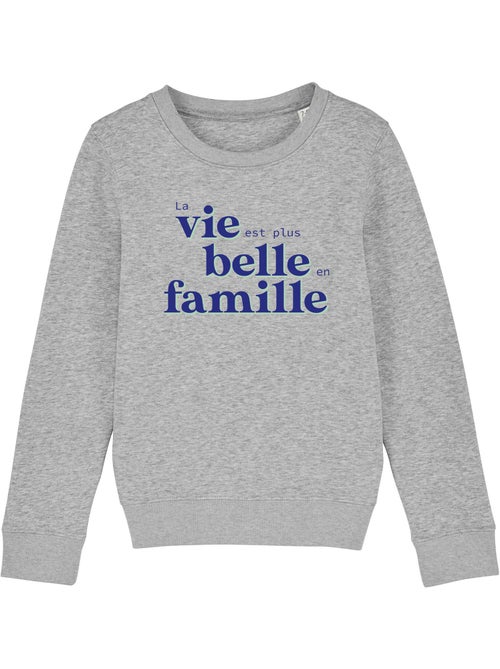 Sweat Enfant LA VIE EST PLUS BELLE EN FAMILLE BLEU - Kiabi Sweat Enfant LA VIE EST PLUS BELLE EN FAMILLE BLEU - Kiabi